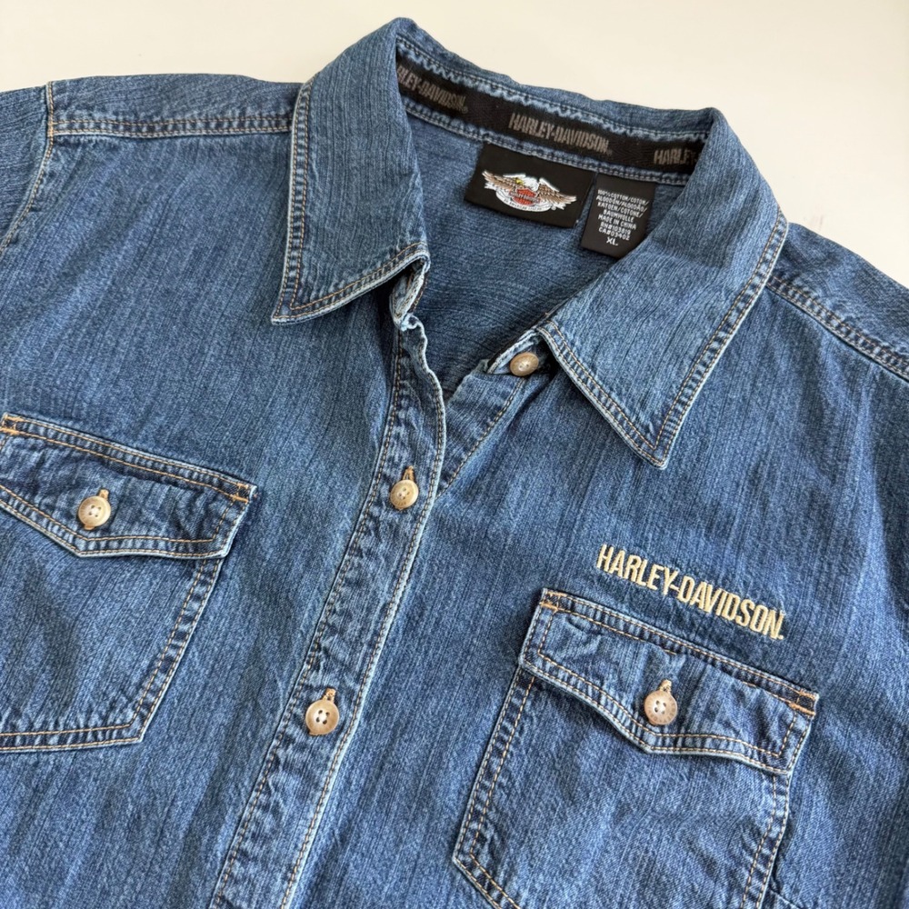 Harley-Davidson Womens XL Blue Denim Short Sleeve Button Down Shirt V-Twin Power